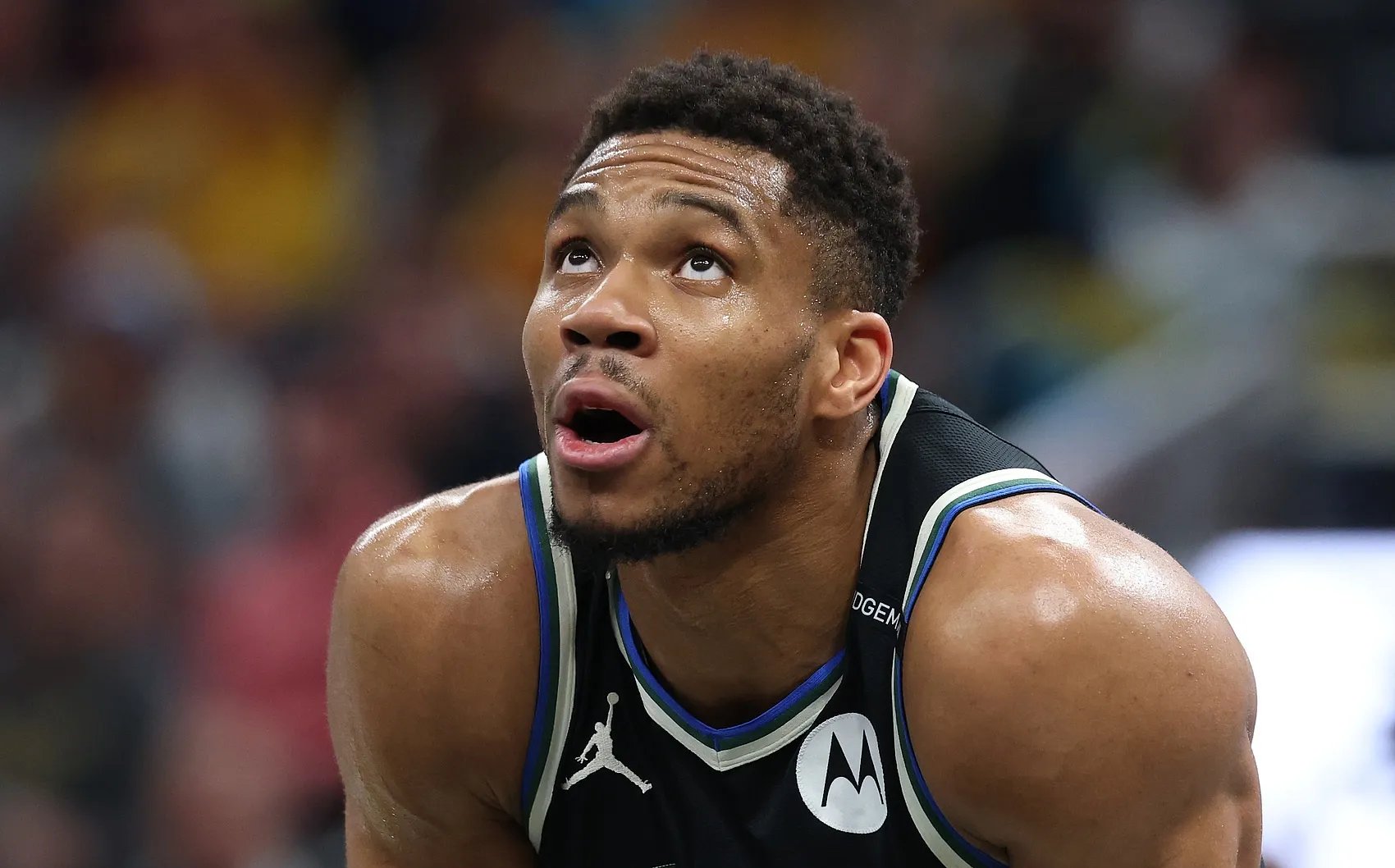 J9- 猛龙主帅英格拉姆恢复打全场 